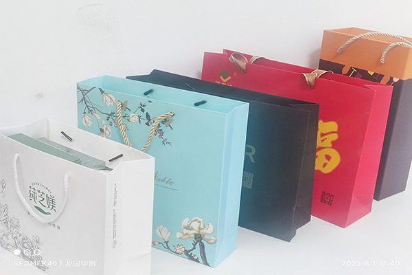 手袋定制印刷廠的優(yōu)質服務?